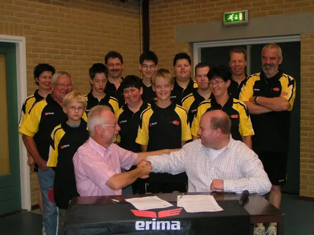 Afbeelding 3 bij Ondertekening sponsorcontract