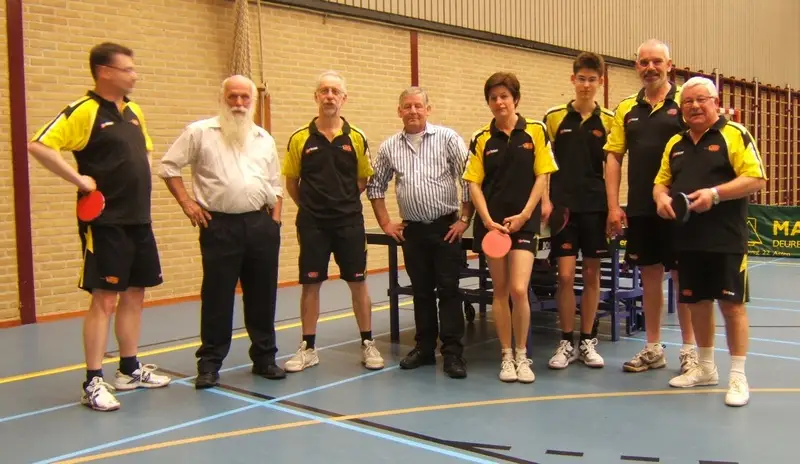 Afbeelding 7 bij ATTV’71 bedankt ONA en SOCA