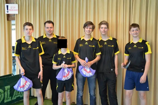 Afbeelding 2 bij Juniorenteam kampioen voorjaarscompetitie 2014